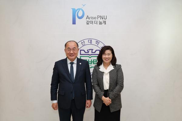 '내빈 접견_김남순 부산지방검찰청 검사장'의 첨부파일 이미지